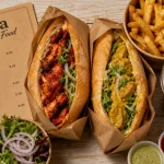 Malya Street Food : sandwich poulet tandoori et poulet curry, frites, sauces